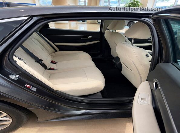KMHL64JA5MA145945 2021 HYUNDAI SONATA Gray Widok wnętrza z tyłu