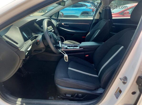 KMHL64JAXPA272839 2023 HYUNDAI SONATA White Front interior view