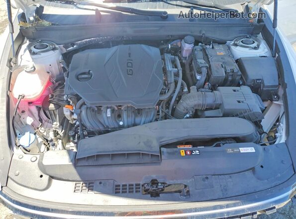 KMHL64JAXSA493995 2025 HYUNDAI SONATA Белый Вид задней части салона