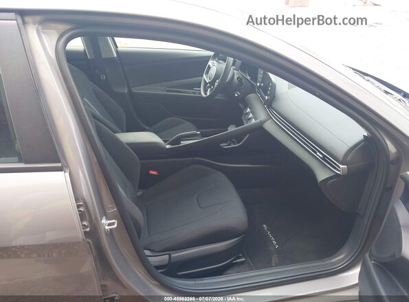 KMHLL4AG1PU550913 2023 HYUNDAI ELANTRA Gray წინა სალონის ხედი
