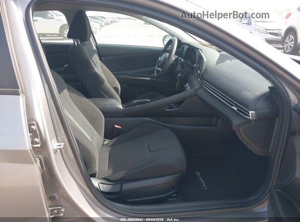KMHLL4AG4PU547598 2023 HYUNDAI ELANTRA Silver წინა სალონის ხედი