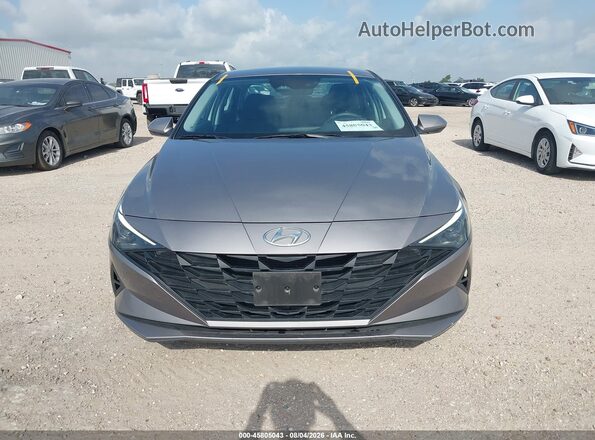KMHLL4AG4PU547598 2023 HYUNDAI ELANTRA Silver ხელსაწყოთა პანელის ხედი