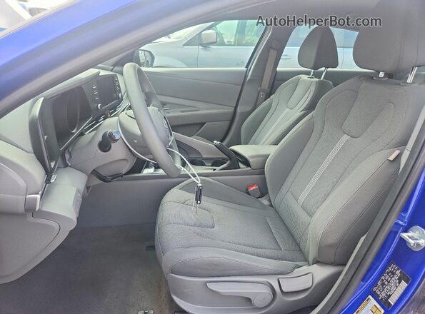 KMHLL4AG6PU571398 2023 HYUNDAI ELANTRA Blue Widok wnętrza z przodu