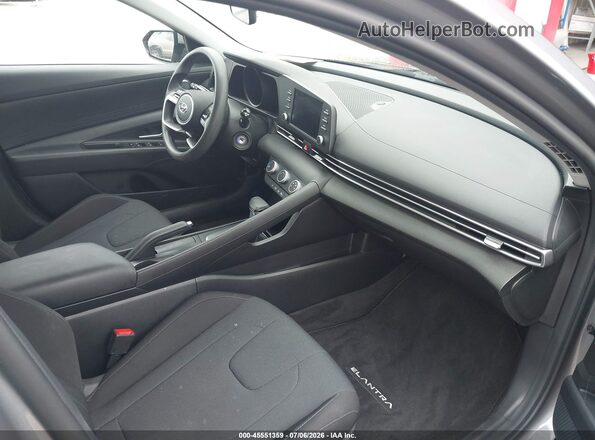 KMHLL4AG8PU550097 2023 HYUNDAI ELANTRA Silver Սալոնի դիմացի տեսք