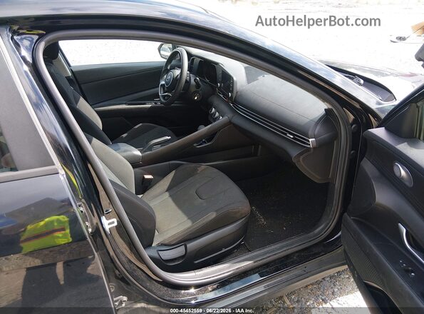 KMHLL4AG9PU543630 2023 HYUNDAI ELANTRA Black Вид салону спереду