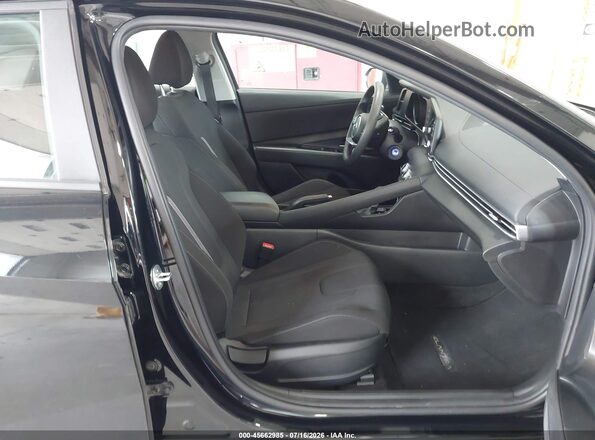 KMHLL4AG9PU544373 2023 HYUNDAI ELANTRA Black Front interior view