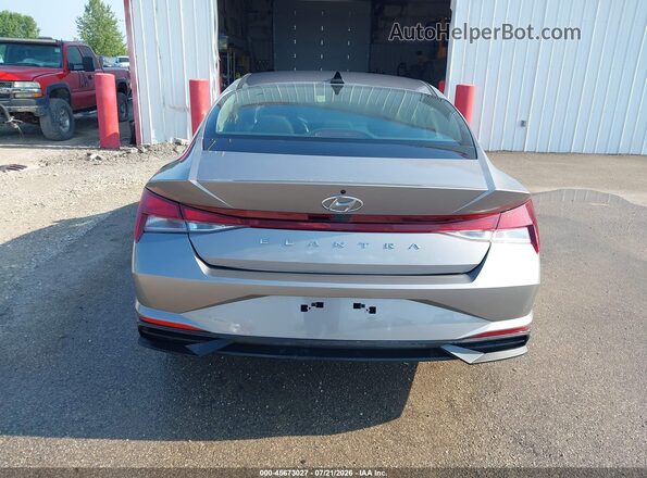 KMHLL4AG9PU550089 2023 HYUNDAI ELANTRA Silver 