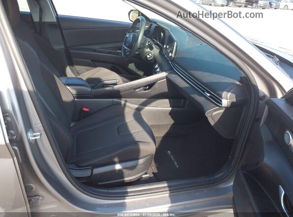 KMHLL4AGXPU556113 2023 HYUNDAI ELANTRA Silver Սալոնի դիմացի տեսք