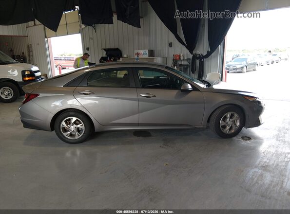 KMHLL4AGXPU577527 2023 HYUNDAI ELANTRA Серебряный Вид салона спереди