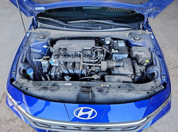 KMHLL4DG0SU015513 2025 HYUNDAI ELANTRA Blue Вид задньої частини салону