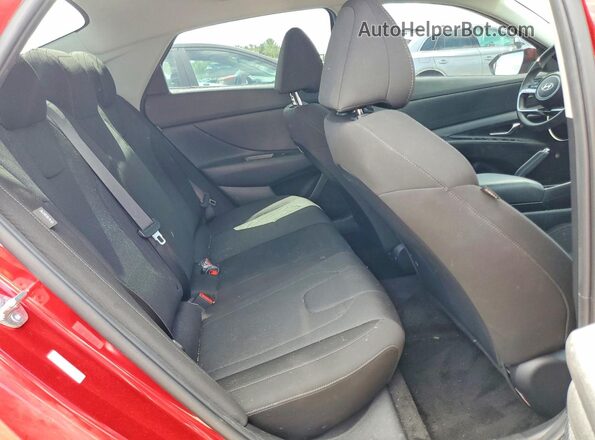 KMHLL4DG1SU990635 2025 HYUNDAI ELANTRA Red Widok tylnych siedzeń