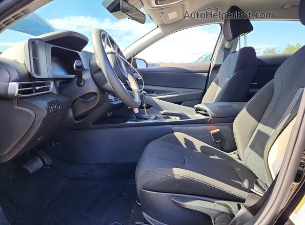 KMHLL4DG1TU110339 2026 HYUNDAI ELANTRA Black Вид салону спереду