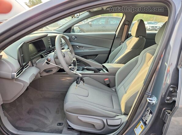 KMHLL4DG1TU205984 2026 HYUNDAI ELANTRA Gray წინა სალონის ხედი
