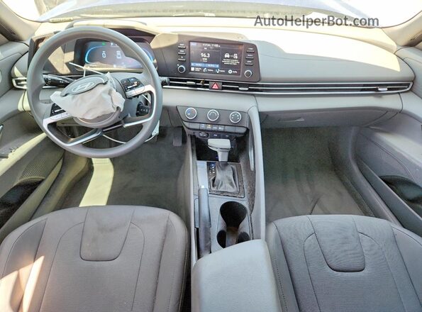 KMHLL4DG2RU851334 2024 HYUNDAI ELANTRA Blue Вид панелі приладів