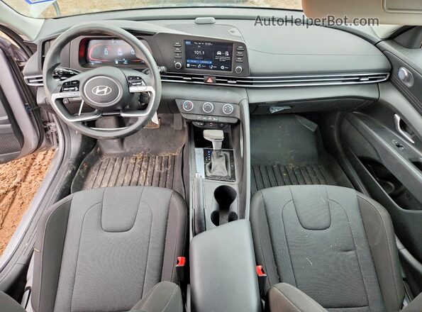 KMHLL4DG2SU039523 2025 HYUNDAI ELANTRA Серебряный Вид панели приборов