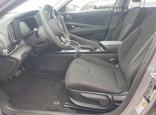 KMHLL4DG2SU053714 2025 HYUNDAI ELANTRA Silver წინა სალონის ხედი