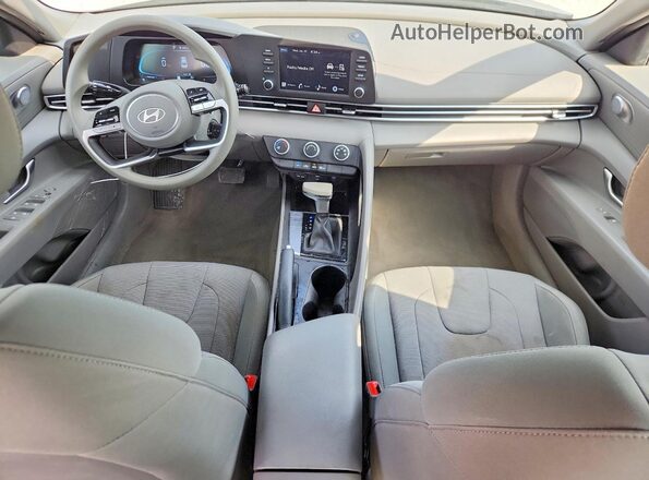 KMHLL4DG2SU950757 2025 HYUNDAI ELANTRA Gray Vista del salpicadero