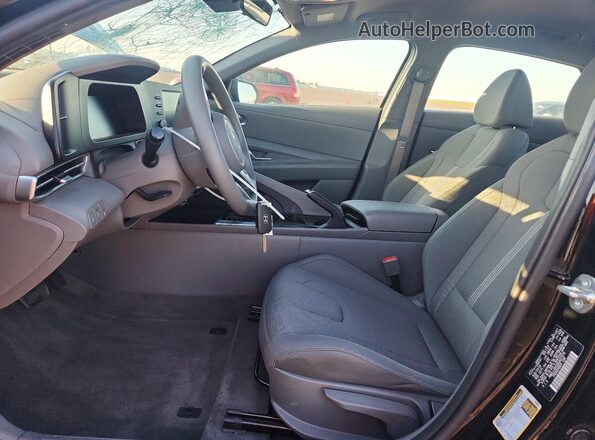 KMHLL4DG3RU637579 2024 HYUNDAI ELANTRA Black Front interior view
