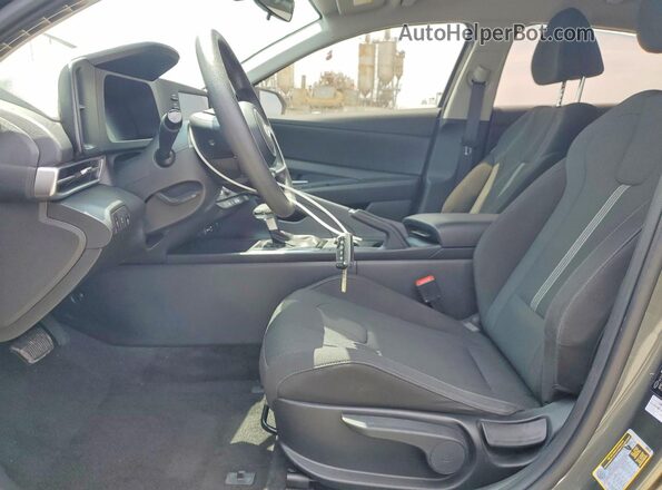 KMHLL4DG3RU797073 2024 HYUNDAI ELANTRA Gray Вид салону спереду