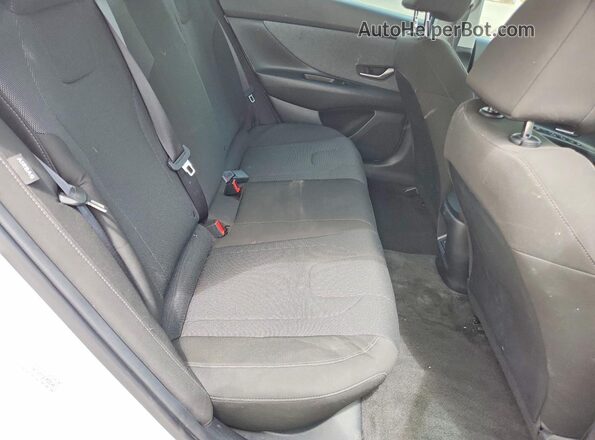 KMHLL4DG3RU828340 2024 HYUNDAI ELANTRA Белый Вид задних сидений
