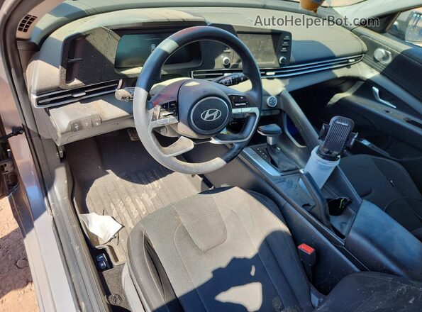 KMHLL4DG3SU040258 2025 HYUNDAI ELANTRA Silver Vista del salpicadero