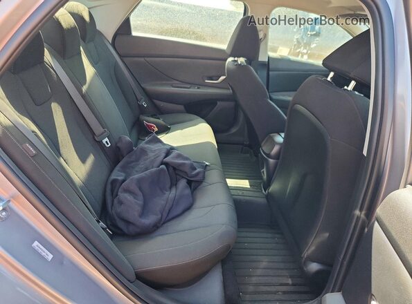 KMHLL4DG3SU040258 2025 HYUNDAI ELANTRA Silver Vista de los asientos traseros