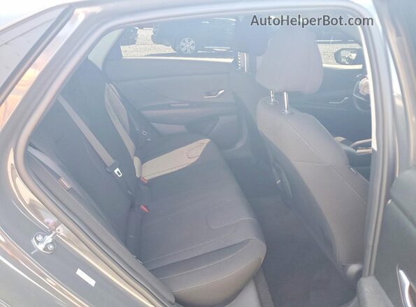 KMHLL4DG3TU104039 2026 HYUNDAI ELANTRA Gray Vista de los asientos traseros