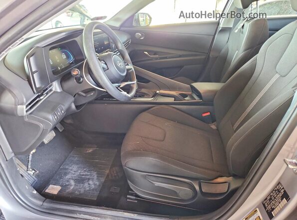 KMHLL4DG4SU054427 2025 HYUNDAI ELANTRA Gray Вид салону спереду