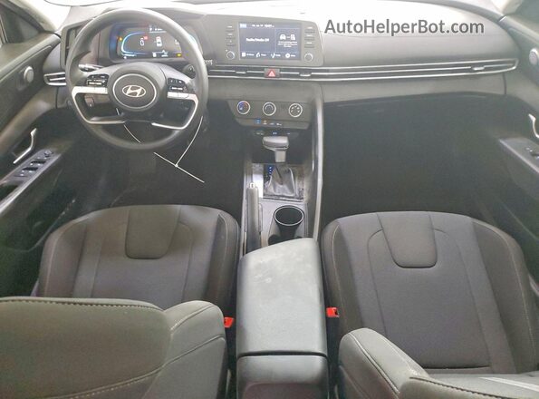 KMHLL4DG4SU867265 2025 HYUNDAI ELANTRA Gray Առջևի վահանակի տեսք