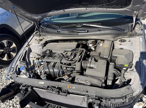 KMHLL4DG4SU989639 2025 HYUNDAI ELANTRA Silver Вид задньої частини салону