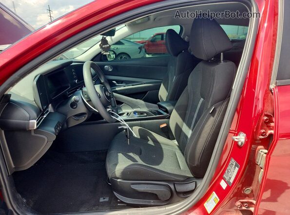 KMHLL4DG7RU787629 2024 HYUNDAI ELANTRA Красный Вид салона спереди