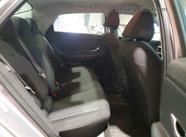 KMHLL4DG7SU062697 2025 HYUNDAI ELANTRA Silver უკანა სავარძლების ხედი