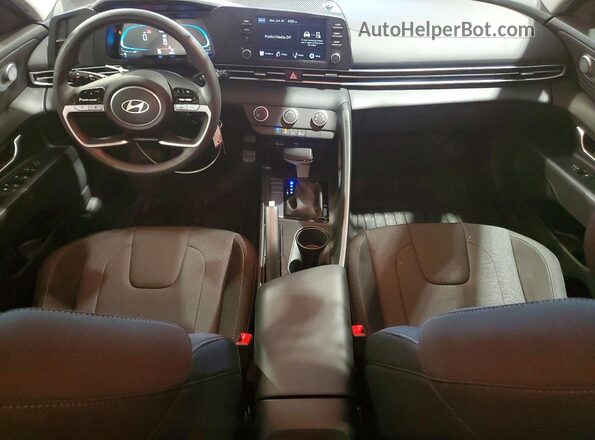 KMHLL4DG7SU062697 2025 HYUNDAI ELANTRA Silver წინა პანელის ხედი