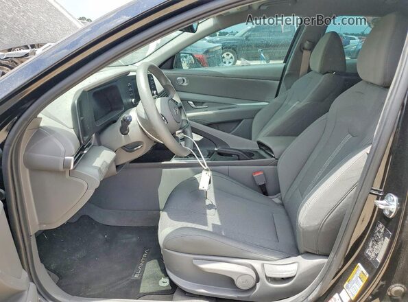 KMHLL4DG8SU041230 2025 HYUNDAI ELANTRA Black Widok wnętrza z przodu
