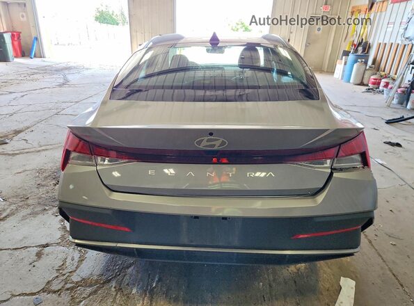 KMHLL4DG8SU055323 2025 HYUNDAI ELANTRA Silver Widok z tyłu