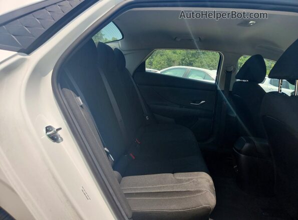 KMHLL4DG8TU181070 2026 HYUNDAI ELANTRA White Вид задніх сидінь