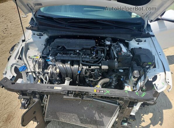 KMHLL4DG8TU181070 2026 HYUNDAI ELANTRA White Вид задньої частини салону