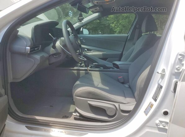 KMHLL4DGXRU801197 2024 HYUNDAI ELANTRA White Front interior view