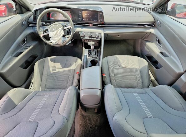 KMHLL4DGXRU802088 2024 HYUNDAI ELANTRA Красный Вид панели приборов