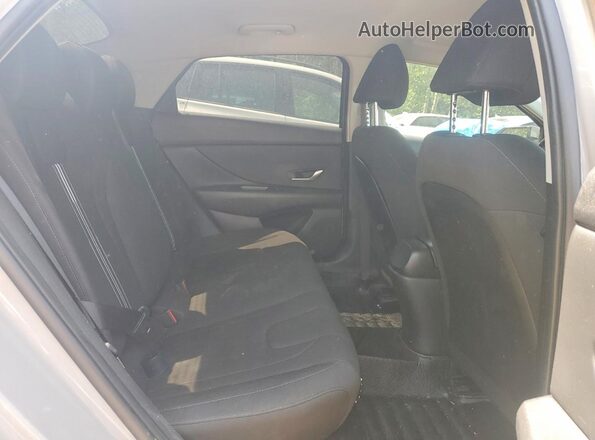 KMHLM4AG2MU076348 2021 HYUNDAI ELANTRA Silver Հետևի նստատեղերի տեսք