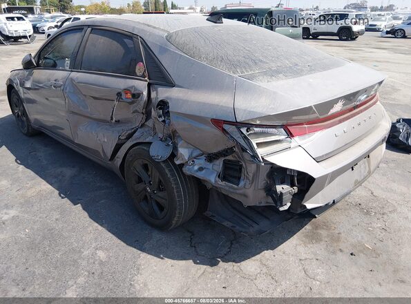 KMHLM4AG5PU474111 2023 HYUNDAI ELANTRA Серебряный Вид спереди