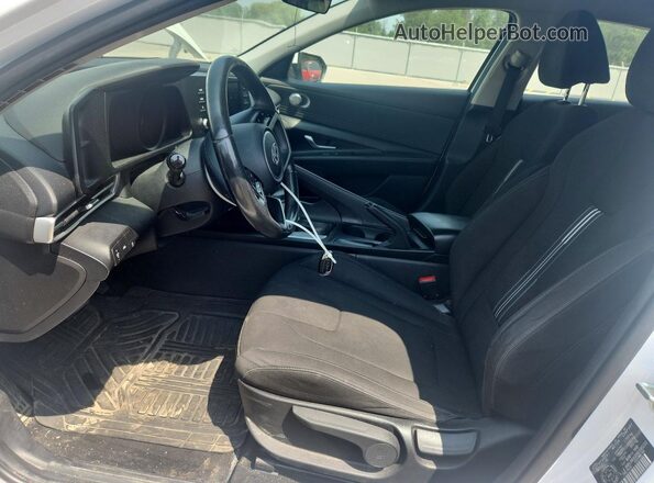 KMHLM4AG6MU085232 2021 HYUNDAI ELANTRA White Front interior view
