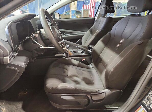 KMHLM4AG6MU121565 2021 HYUNDAI ELANTRA Black წინა სალონის ხედი