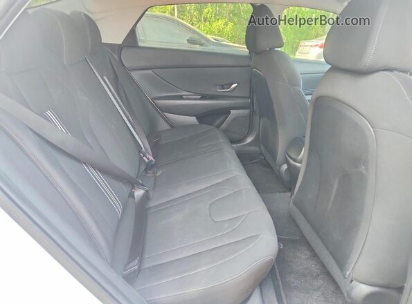 KMHLM4AG6PU448780 2023 HYUNDAI ELANTRA White უკანა სავარძლების ხედი
