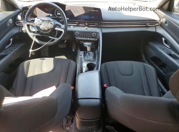 KMHLM4AG6PU579739 2023 HYUNDAI ELANTRA Black Առջևի վահանակի տեսք