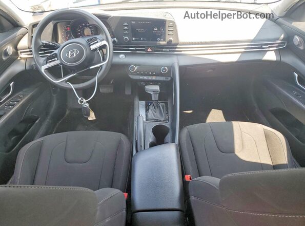 KMHLM4AG7NU286560 2022 HYUNDAI ELANTRA Бирюзовый Вид панели приборов