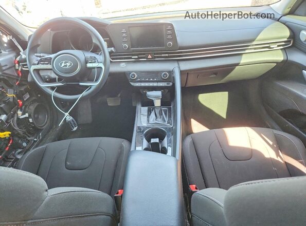KMHLM4AJ2PU037873 2023 HYUNDAI ELANTRA Gray Widok deski rozdzielczej