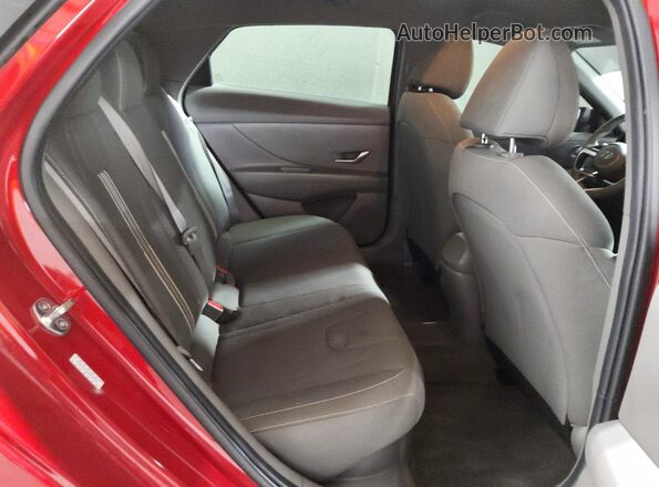 KMHLM4AJ2PU050705 2023 HYUNDAI ELANTRA Red Հետևի նստատեղերի տեսք