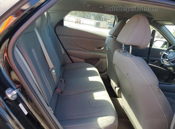 KMHLM4AJ3PU071997 2023 HYUNDAI ELANTRA Черный Вид задних сидений