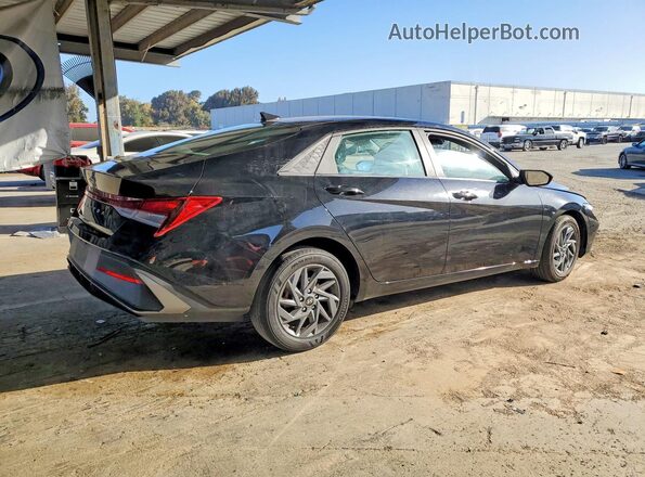 KMHLM4DG2RU820906 2024 HYUNDAI ELANTRA Black Հետևի աջ